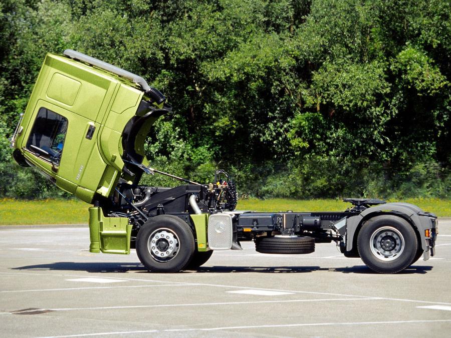 Mercedes-Benz Axor 1840 2001 года  (фото 12 из 20)